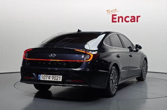 Hyundai Sonata Premium Family — пробег 51 171 км — фото 2 из 5