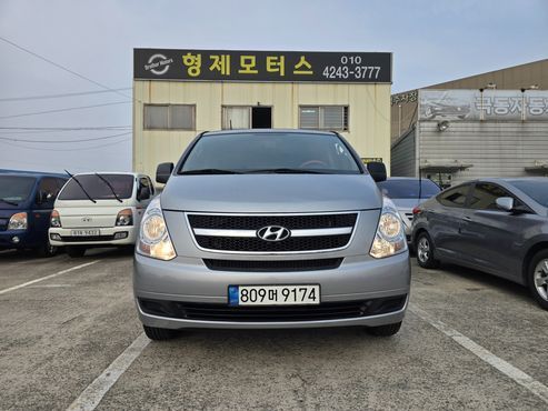 Hyundai Starex 5-Seater VAN CVX Deluxe — пробег 82 738 км — фото 3 из 5