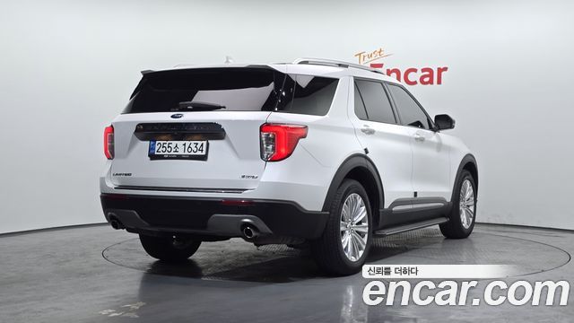 Ford Explorer 2.3 LimIted 4WD — пробег 26 849 км — фото 2 из 5