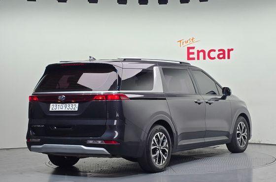 Kia Carnival 9-Seater Prestige — пробег 79 380 км — фото 2 из 5