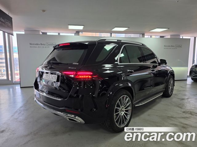 Mercedes-Benz GLE-Class GLE450 4MATIC — пробег 5 715 км — фото 2 из 5