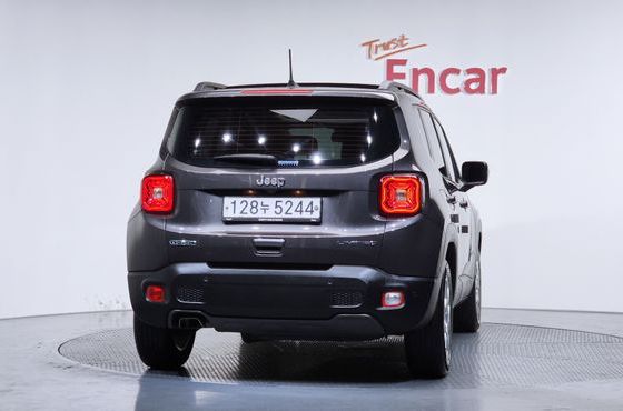Jeep Renegade 1.6 Diesel Limited — пробег 52 331 км — фото 4 из 5