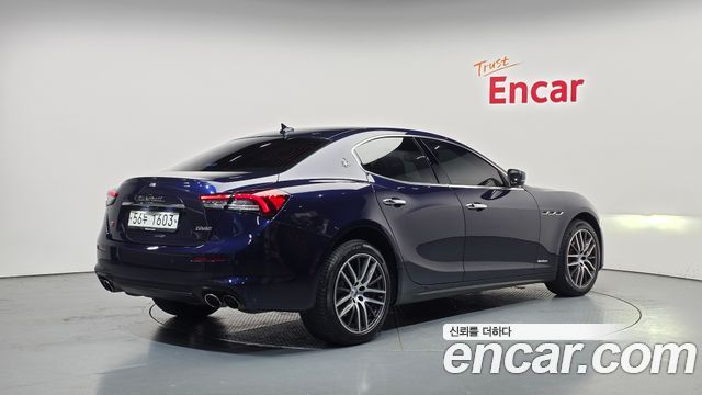 Maserati Ghibli из Кореи Encar