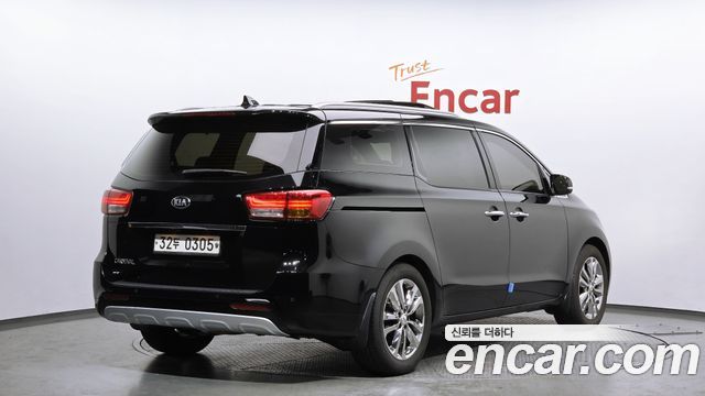 Kia Carnival из Кореи Encar