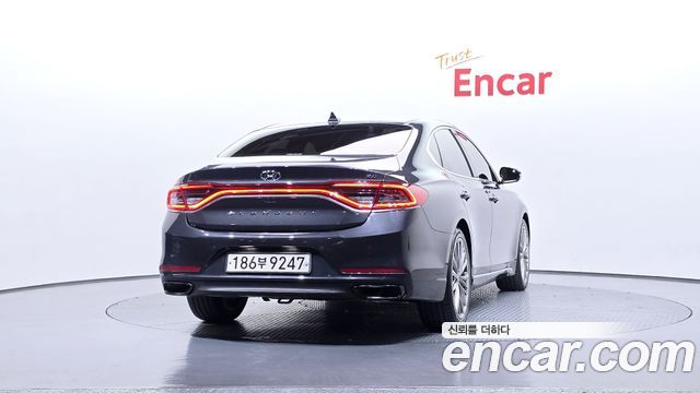 Hyundai Grandeur из Кореи Encar
