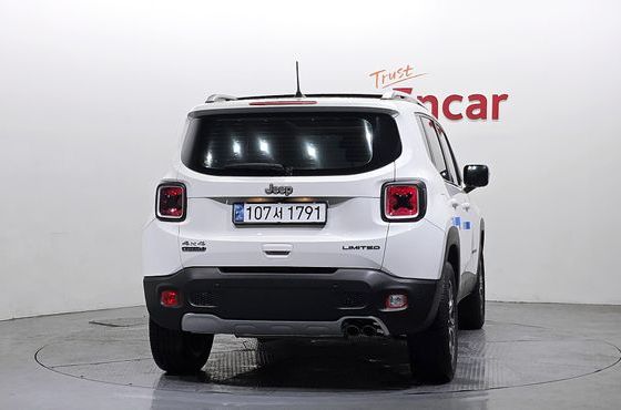 Jeep Renegade 2.0 Diesel Limited AWD — пробег 73 457 км — фото 4 из 5
