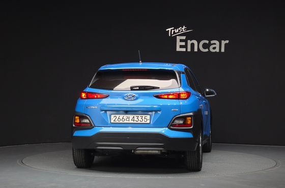 Hyundai Kona Diesel 1.6 4WD Smart — пробег 102 441 км — фото 4 из 5