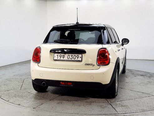 Mini Cooper 5Door Mid 3rd — пробег 146 091 км — фото 3 из 5