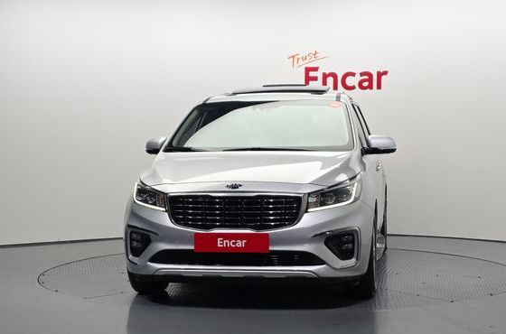 Kia Carnival Gasoline 9-Seater Noblesse Special — пробег 120 785 км — фото 3 из 5
