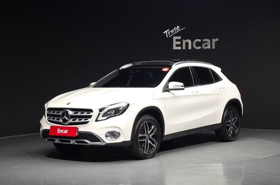 Mercedes-Benz GLA-Class GLA220 — пробег 35 075 км — фото 1 из 5
