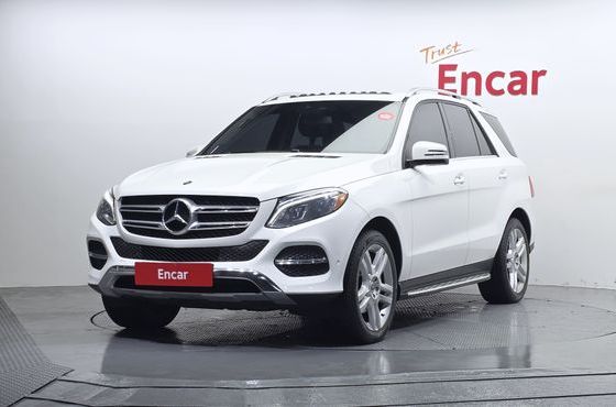 Mercedes-Benz GLE-Class GLE350 d 4MATIC — пробег 117 573 км — фото 1 из 5