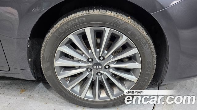 Kia K7 из Кореи Encar