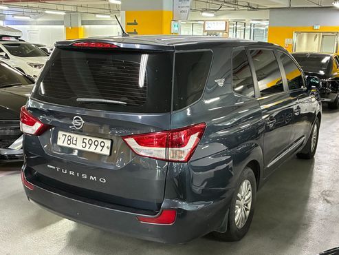 Ssangyong KORANDO 4WD LT 11-seater — пробег 184 158 км — фото 3 из 5
