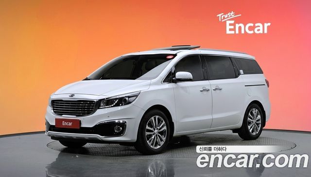 Kia Carnival 9-seater Prestige — пробег 47 792 км — фото 1 из 5