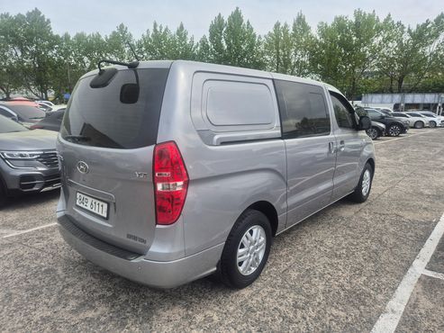 Hyundai Starex 5-Seater VAN Smart — пробег 282 000 км — фото 2 из 5