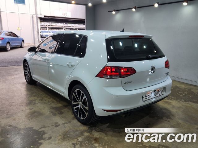 Volkswagen Golf 2.0 TDI Premium — пробег 121 500 км — фото 4 из 5