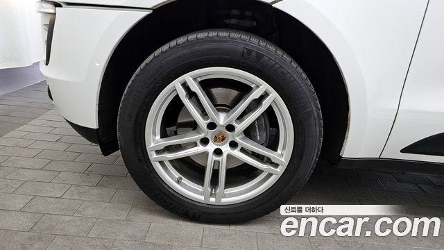 Porsche Macan из Кореи Encar