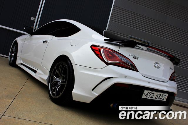 Hyundai Genesis из Кореи Encar
