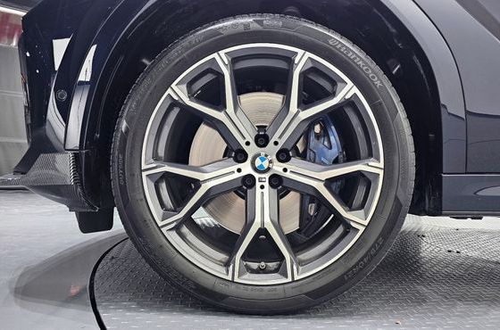 BMW X6 xDrive40i M Sport — пробег 33 158 км — фото 5 из 5