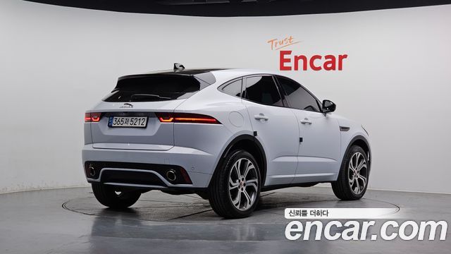 Jaguar E-PACE P250 First Edition — пробег 125 464 км — фото 2 из 5