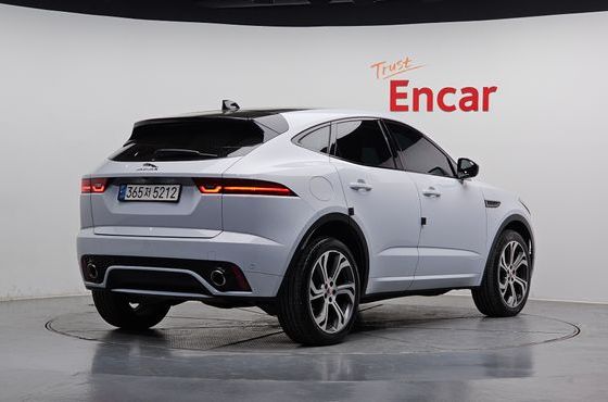 Jaguar E-PACE P250 First Edition — пробег 125 464 км — фото 2 из 5
