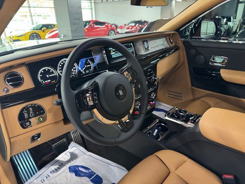 Rolls-Royce Phantom 6.7 V12 — пробег 4 300 км — фото 4 из 5
