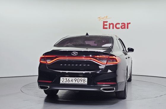Hyundai Grandeur 2.4 Premium — пробег 133 359 км — фото 4 из 5