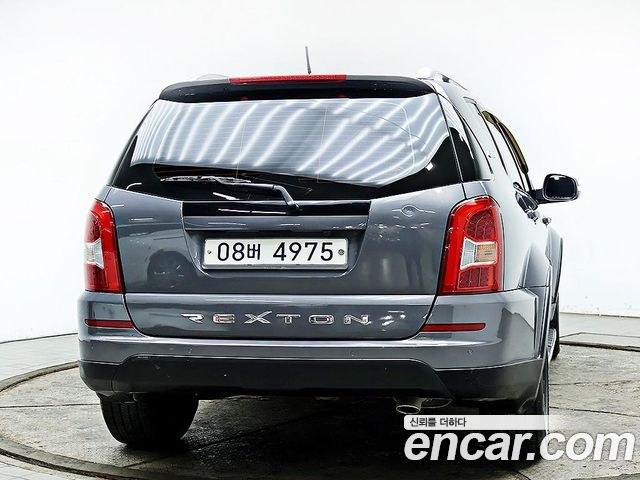 Ssangyong Rexton 2.2 4WD RX7 Luxury — пробег 109 832 км — фото 3 из 5