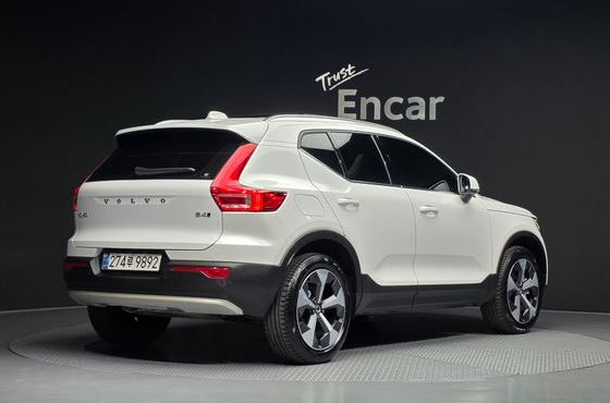 Volvo XC40 B4 Ultra Bright — пробег 24 021 км — фото 2 из 5