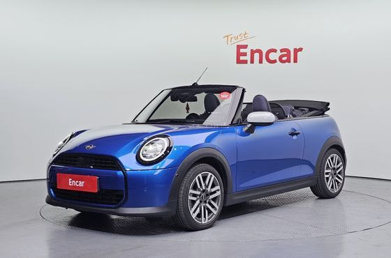 Mini Cooper Convertible Classic — пробег 8 476 км — фото 1 из 5
