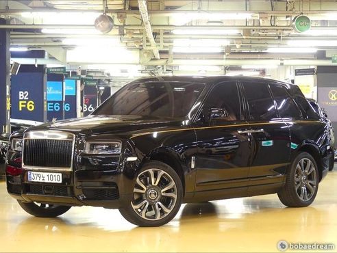Rolls-Royce Cullinan 6.7 V12 — пробег 8 700 км — фото 2 из 5