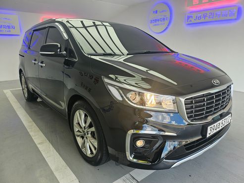 Kia Carnival 9-Seater Prstige — пробег 132 019 км — фото 3 из 5