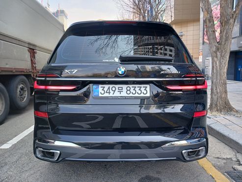 BMW X7 xDrive 40i M Sport 6STR — пробег 854 км — фото 4 из 5