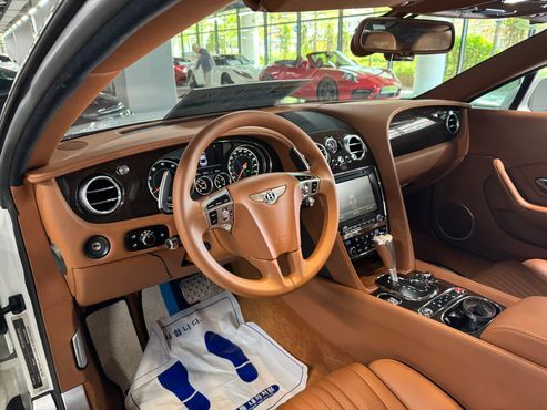 Bentley Continental 4.0 GT — пробег 47 700 км — фото 4 из 5