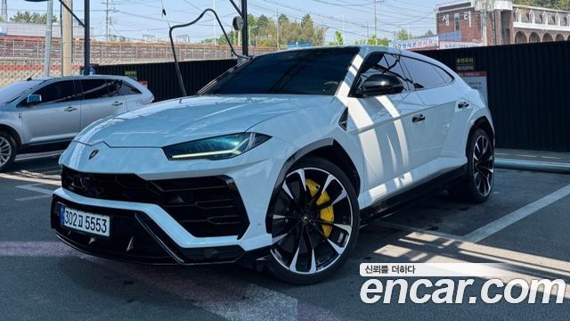 Lamborghini Urus 4.0 V8 — пробег 38 900 км — фото 1 из 5