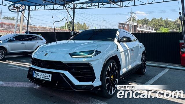 Lamborghini Urus 4.0 V8 — пробег 38 900 км — фото 4 из 5