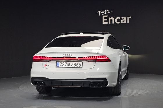 Audi A7 50 TDI Quattrp Premium — пробег 96 513 км — фото 4 из 5