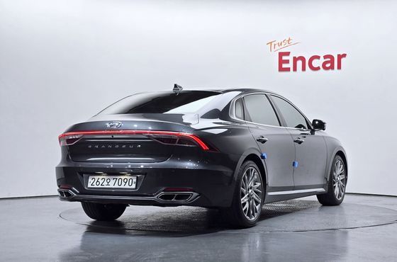 Hyundai Grandeur 2.5 Calligraphy — пробег 79 887 км — фото 2 из 5