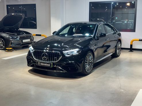 Mercedes-Benz E-Class AMG E53e 4MATIC+ — пробег 48 км — фото 4 из 5