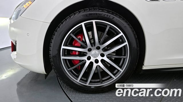 Maserati Ghibli из Кореи Encar