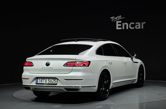 Volkswagen Arteon 2.0 TDI Prestige — пробег 97 894 км — фото 2 из 5