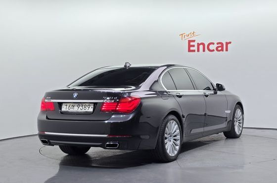 BMW 7-Series 740d xDrive — пробег 88 879 км — фото 2 из 5