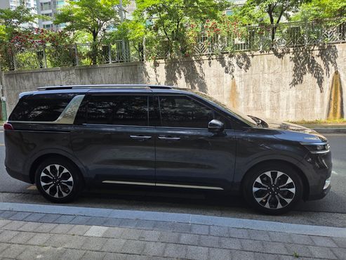 Kia Carnival 9-Seater Signature — пробег 87 466 км — фото 3 из 5