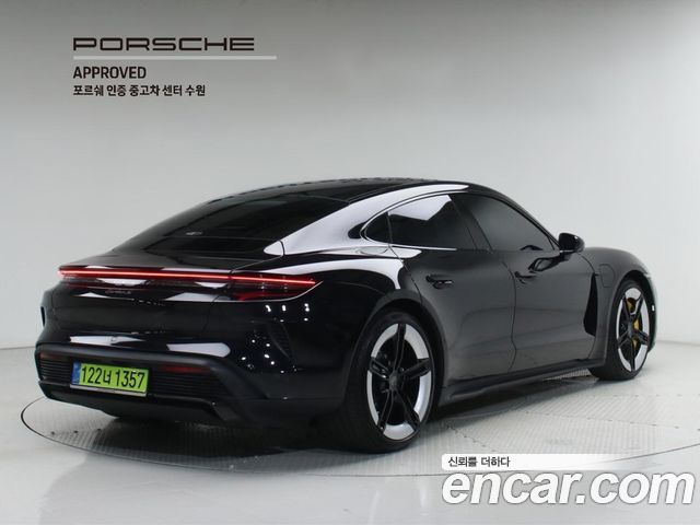 Porsche Taycan из Кореи Encar