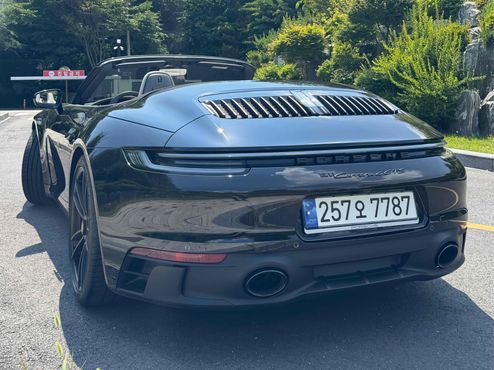 Porsche 911 Carrera 4 GTS Cabriolet — пробег 6 600 км — фото 2 из 5