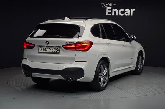 BMW X1 xDrive 20d M Sport package — пробег 81 426 км — фото 2 из 5
