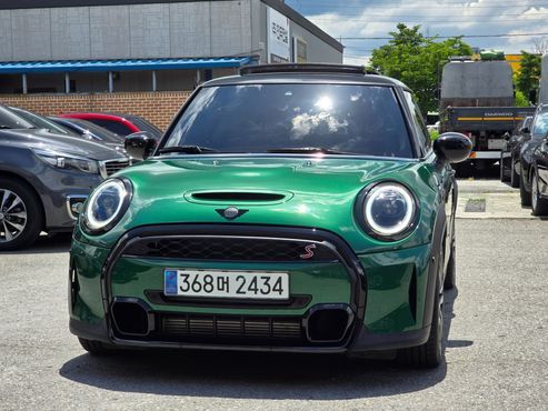 Mini Cooper Classic Third Generation — пробег 19 000 км — фото 1 из 5