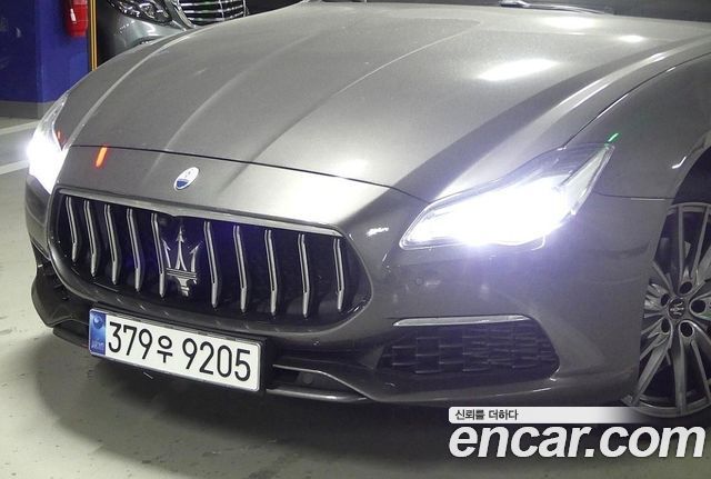 Maserati Quattroporte из Кореи Encar