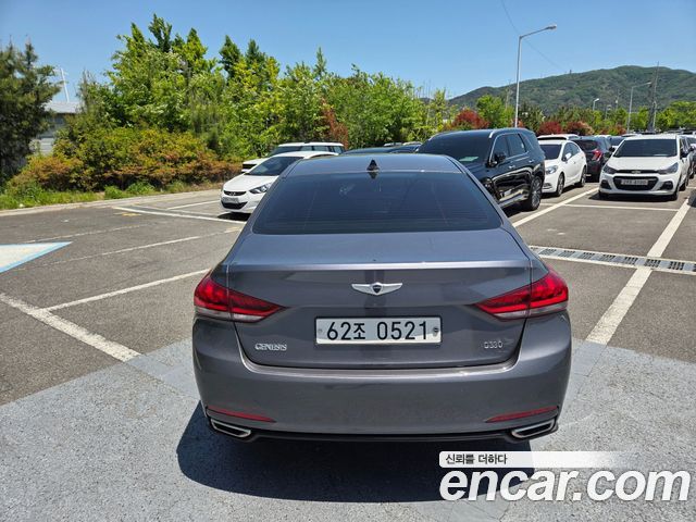 Hyundai Genesis из Кореи Encar