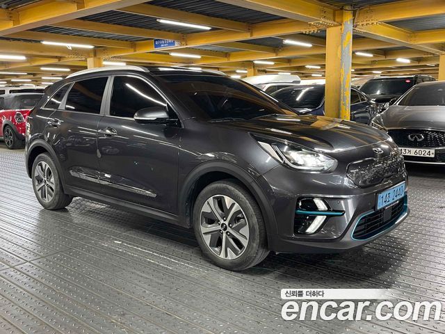 Kia Niro Noblesse — пробег 87 229 км — фото 3 из 5